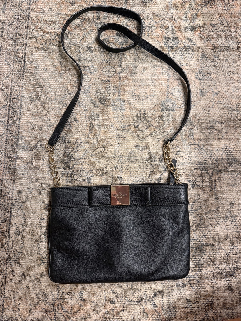 EUC kate spade Black Leather Crossbody
